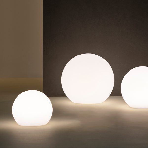 Villa Collection Maane LED lampe m. solar hvid 20x18 cm